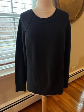 Banana Republic Classic Black Crewneck Sweater